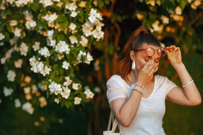 5 Allergy Myths Debunked: What You Need to Know from Our Specialists 2 5 Allergy Myths Debunked- What You Need to Know from Our Specialists